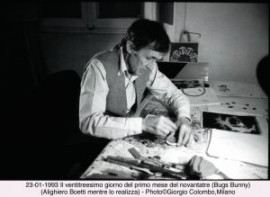 Alighiero Boetti nel suo studio, 1993 - foto Giorgio Colombo